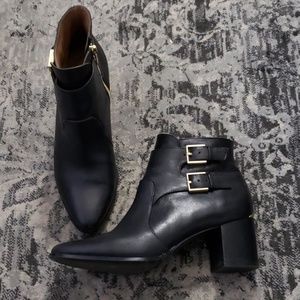 Calvin Klein Florine booties